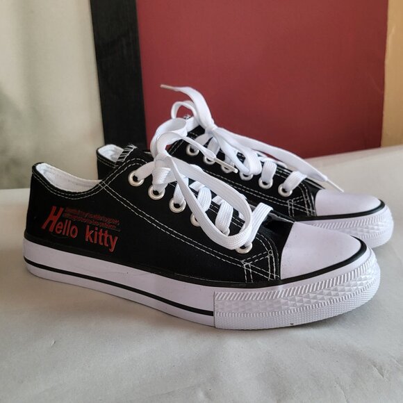 NWT HELLO KITTY LOW TOP SNEAKERS SZ 10 - Picture 2 of 7